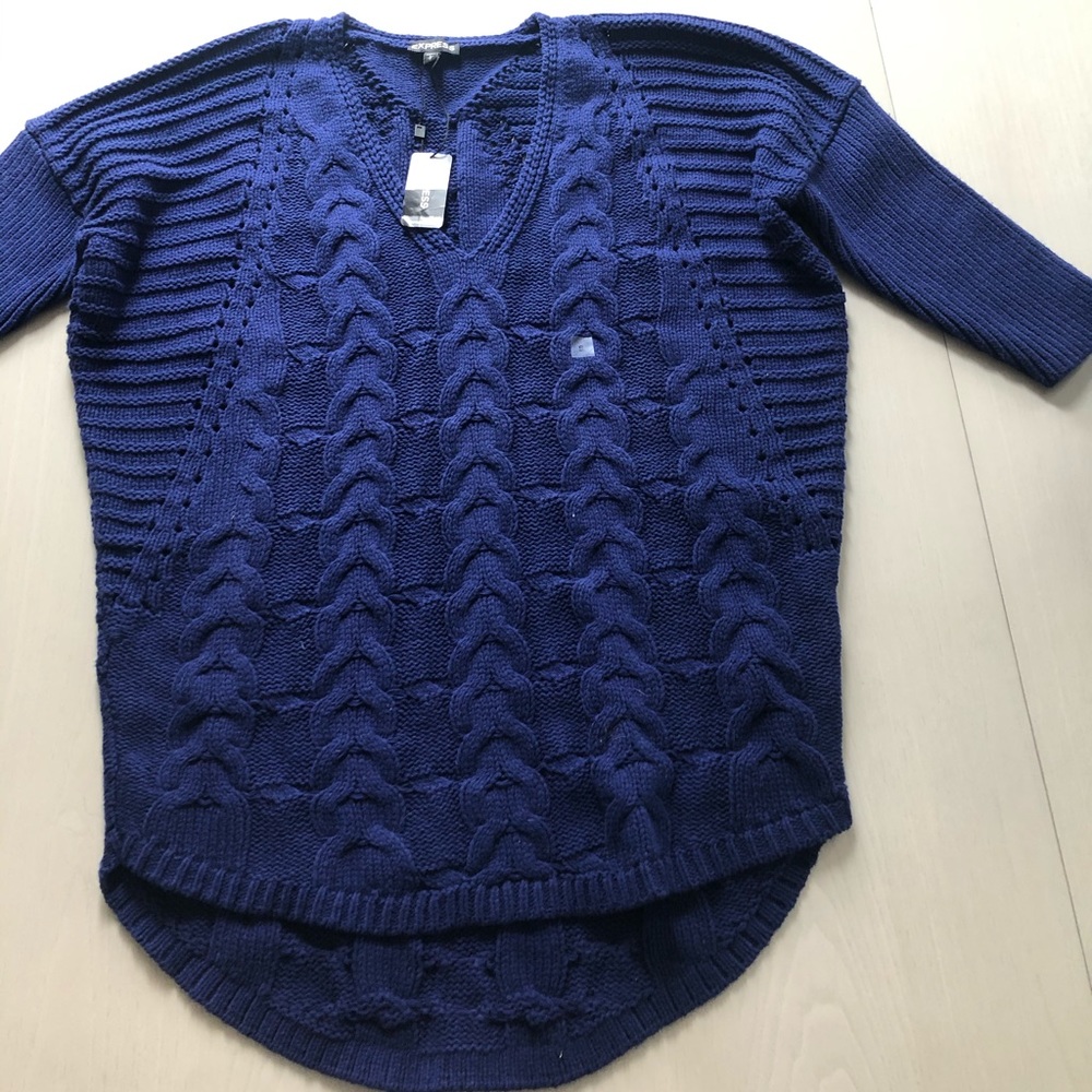 NWT-Dolman 3/4 Sleeve Tunic Sweater-Small